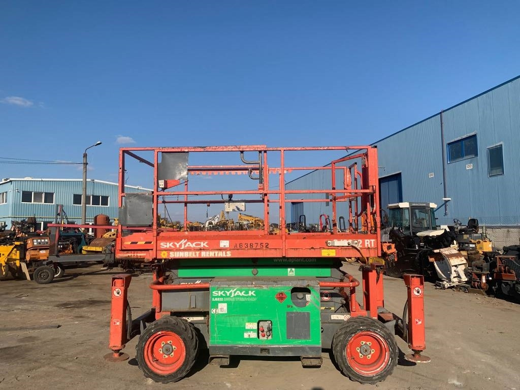 SkyJack SJ 6832 RT  - Schaarlift: afbeelding 3 SkyJack SJ 6832 RT  - Schaarlift: afbeelding 3