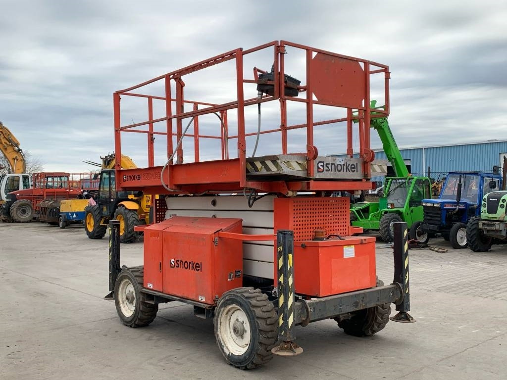 Snorkel S 3370 BE - Schaarlift: afbeelding 1 Snorkel S 3370 BE - Schaarlift: afbeelding 1