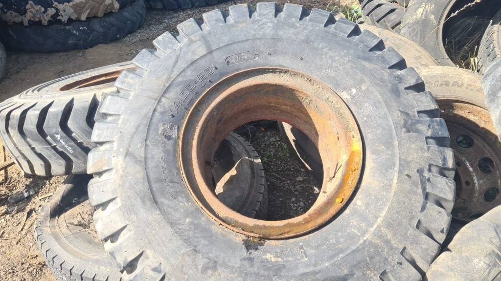 Yokohoma 14.00/20 NEW TYRES  - Band voor Bouwmachine: afbeelding 2 Yokohoma 14.00/20 NEW TYRES  - Band voor Bouwmachine: afbeelding 2