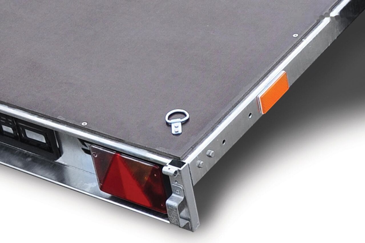 Zasław Przyczepa 235SU 233x131x35cm trailer - Open/ Plateau aanhangwagen: afbeelding 3 Zasław Przyczepa 235SU 233x131x35cm trailer - Open/ Plateau aanhangwagen: afbeelding 3