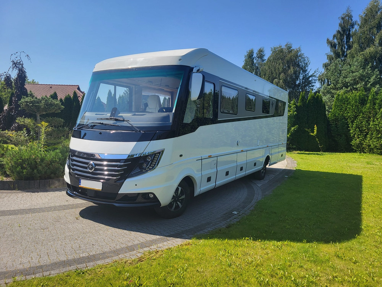 NIESMANN + BISCHOFF 920 - Integraal camper: afbeelding 1 NIESMANN + BISCHOFF 920 - Integraal camper: afbeelding 1