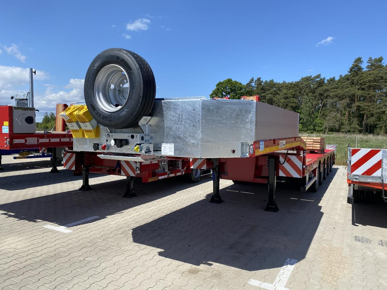 FAYMONVILLE MAXTRAILER MAX100 - Dieplader oplegger: afbeelding 3 FAYMONVILLE MAXTRAILER MAX100 - Dieplader oplegger: afbeelding 3