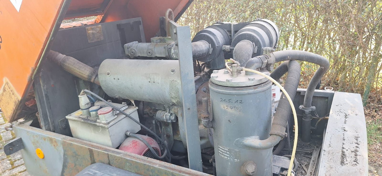 Demag DLT 0404 Komp - Luchtcompressor: afbeelding 4 Demag DLT 0404 Komp - Luchtcompressor: afbeelding 4