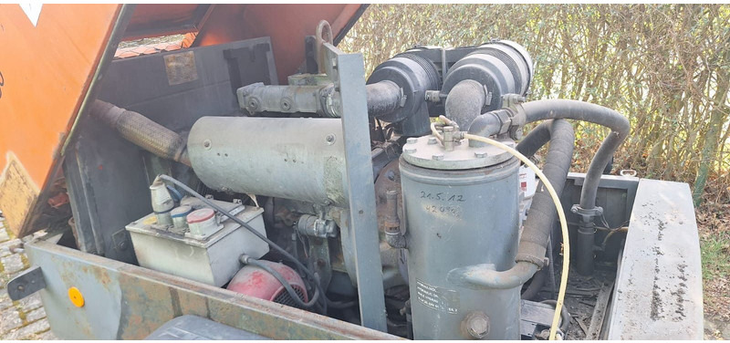 Demag DLT 0404 Komp - Luchtcompressor: afbeelding 4 Demag DLT 0404 Komp - Luchtcompressor: afbeelding 4