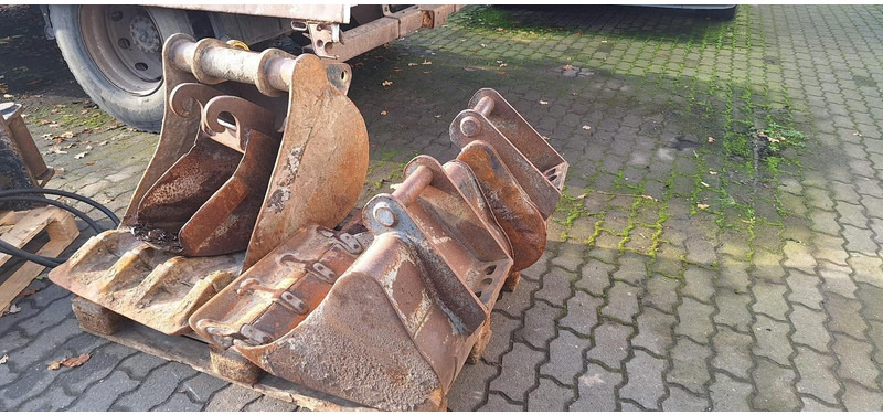 Kubota Löffel für Minibagger - Graafbak: afbeelding 3 Kubota Löffel für Minibagger - Graafbak: afbeelding 3