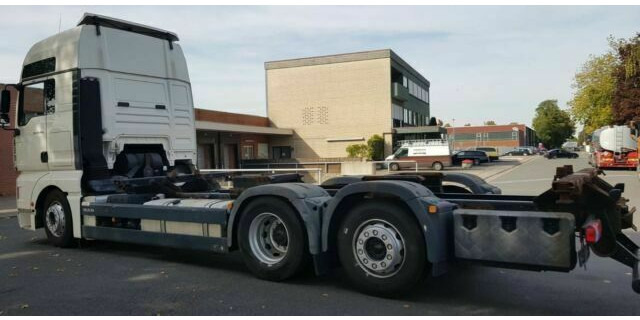 MAN 26.440 TGA BDF 6x2 German Truck - Chassis vrachtwagen: afbeelding 4 MAN 26.440 TGA BDF 6x2 German Truck - Chassis vrachtwagen: afbeelding 4