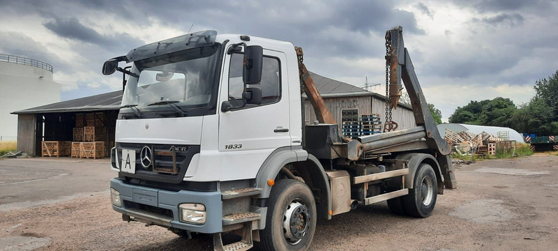Mercedes-Benz 1833 Absetzkipper - Portaalarmsysteem vrachtwagen: afbeelding 1 Mercedes-Benz 1833 Absetzkipper - Portaalarmsysteem vrachtwagen: afbeelding 1