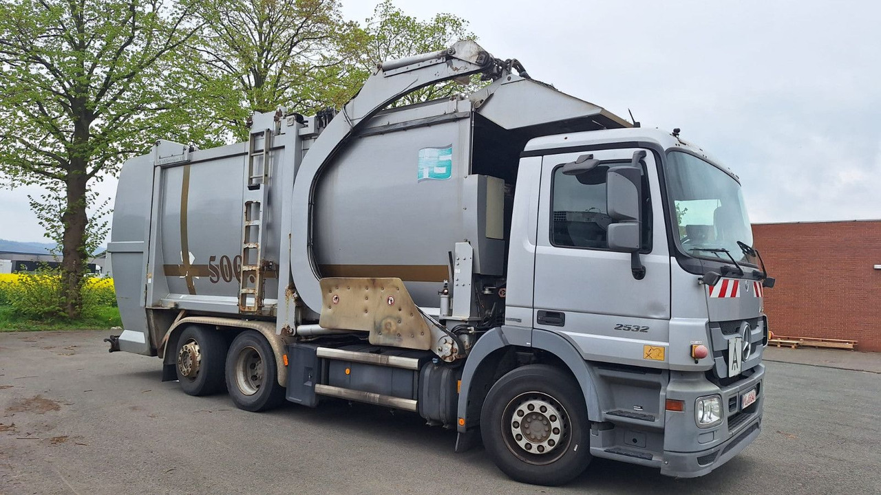 Mercedes-Benz 2532 Actros Überkopflader - Vuilniswagen: afbeelding 3 Mercedes-Benz 2532 Actros Überkopflader - Vuilniswagen: afbeelding 3