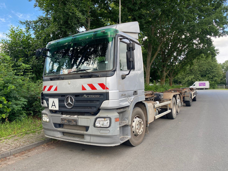 Mercedes-Benz 2641K 6x2 Abroller Klima - Haakarmsysteem vrachtwagen: afbeelding 1 Mercedes-Benz 2641K 6x2 Abroller Klima - Haakarmsysteem vrachtwagen: afbeelding 1
