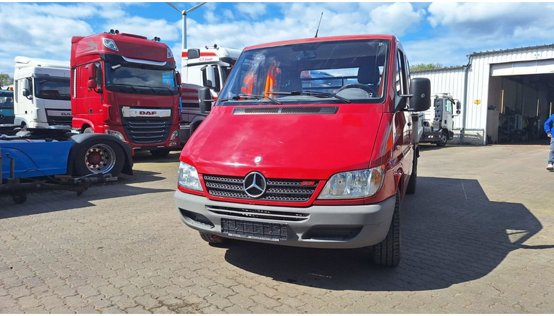 Mercedes-Benz 300-serie 313 Pritsche Doppelkabine - Bestelwagen open laadbak, Bestelwagen met dubbele cabine: afbeelding 3 Mercedes-Benz 300-serie 313 Pritsche Doppelkabine - Bestelwagen open laadbak, Bestelwagen met dubbele cabine: afbeelding 3