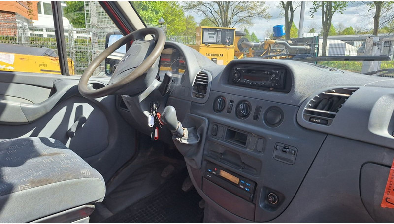 Mercedes-Benz 300-serie 313 Pritsche Doppelkabine - Bestelwagen open laadbak, Bestelwagen met dubbele cabine: afbeelding 5 Mercedes-Benz 300-serie 313 Pritsche Doppelkabine - Bestelwagen open laadbak, Bestelwagen met dubbele cabine: afbeelding 5