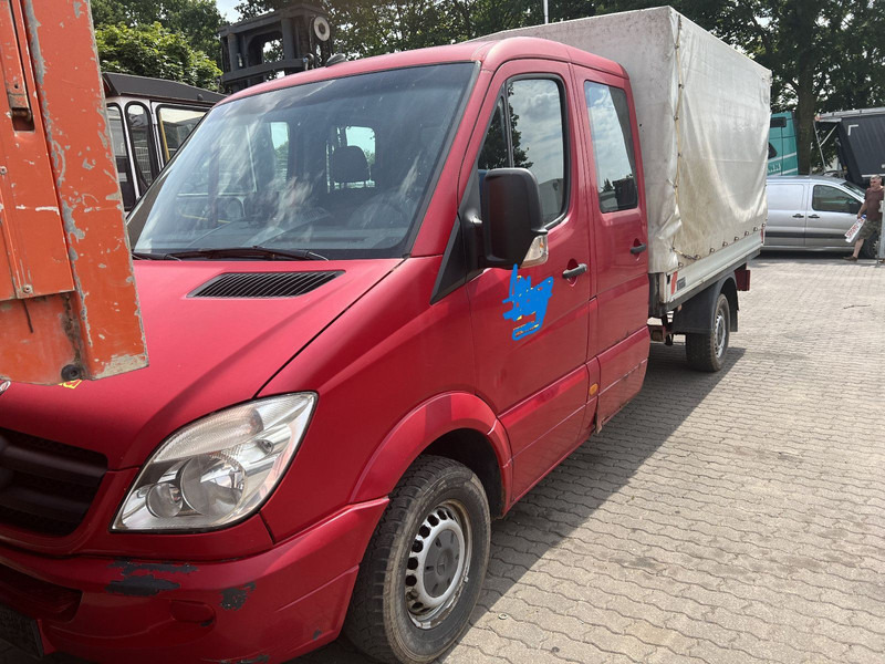 Mercedes-Benz 319 Doka - Schuifzeilen bestelwagen, Bestelwagen met dubbele cabine: afbeelding 5 Mercedes-Benz 319 Doka - Schuifzeilen bestelwagen, Bestelwagen met dubbele cabine: afbeelding 5