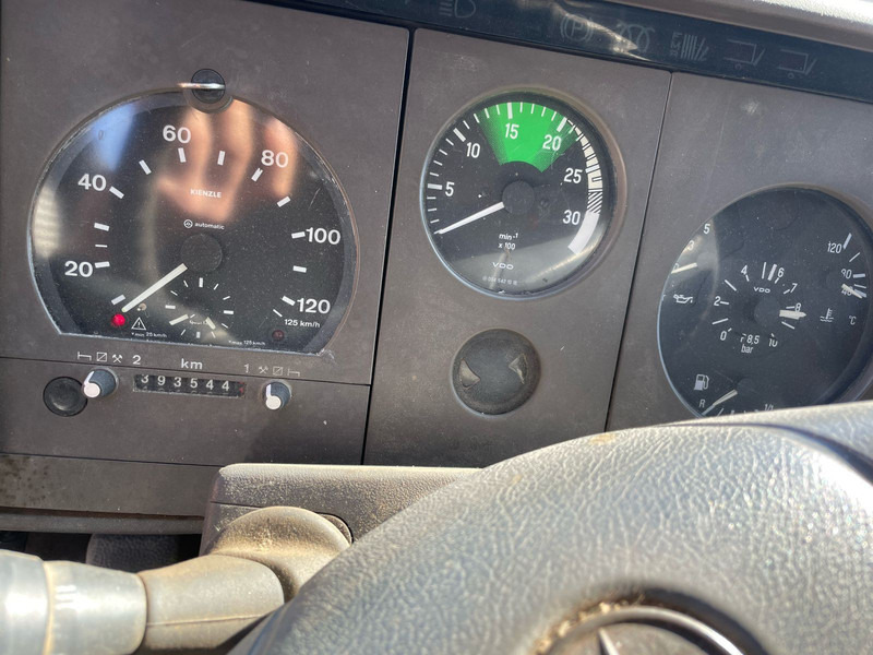 Leasing Mercedes-Benz 811 Koffer Blatt/Blatt Gefedert Mercedes-Benz 811 Koffer Blatt/Blatt Gefedert: afbeelding 8 Leasing Mercedes-Benz 811 Koffer Blatt/Blatt Gefedert Mercedes-Benz 811 Koffer Blatt/Blatt Gefedert: afbeelding 8