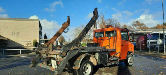 Mercedes-Benz 818D Absetzkipper/Meiller Euro:4 1-Hand - Portaalarmsysteem vrachtwagen: afbeelding 2 Mercedes-Benz 818D Absetzkipper/Meiller Euro:4 1-Hand - Portaalarmsysteem vrachtwagen: afbeelding 2