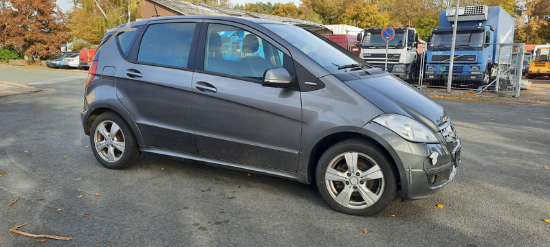 Mercedes-Benz A-Klasse 180 A 180 CDI AVANTGARDE - Personenwagen: afbeelding 1 Mercedes-Benz A-Klasse 180 A 180 CDI AVANTGARDE - Personenwagen: afbeelding 1