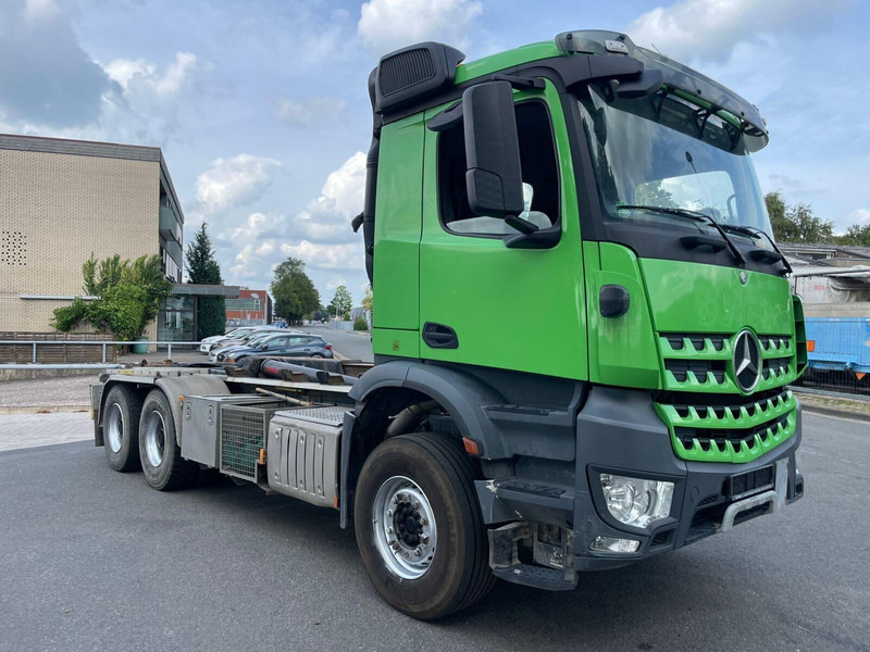 Mercedes-Benz Arocs 2643 - Haakarmsysteem vrachtwagen: afbeelding 3 Mercedes-Benz Arocs 2643 - Haakarmsysteem vrachtwagen: afbeelding 3