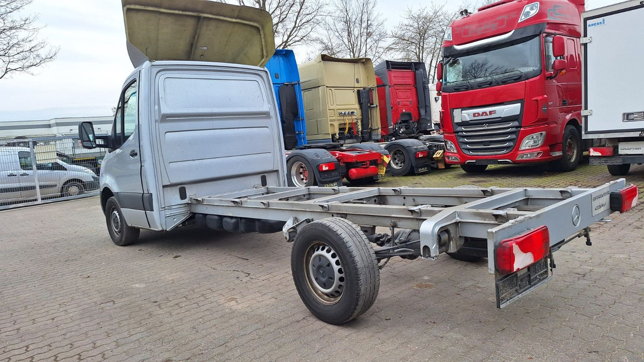 Mercedes-Benz Fahrgestell 316 - Chassis vrachtwagen: afbeelding 5 Mercedes-Benz Fahrgestell 316 - Chassis vrachtwagen: afbeelding 5