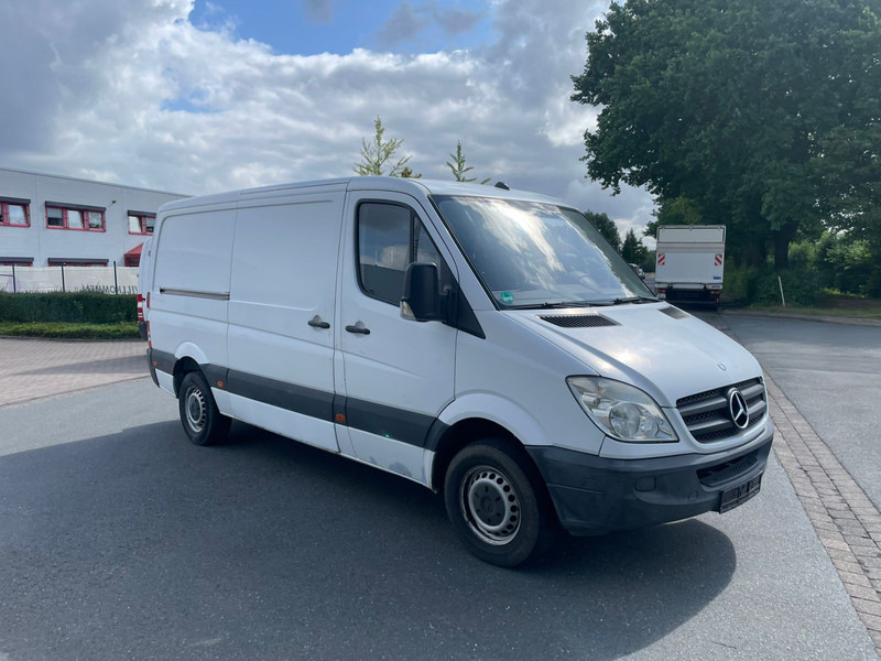 Mercedes-Benz Sprinter 315 - Gesloten bestelwagen: afbeelding 2 Mercedes-Benz Sprinter 315 - Gesloten bestelwagen: afbeelding 2