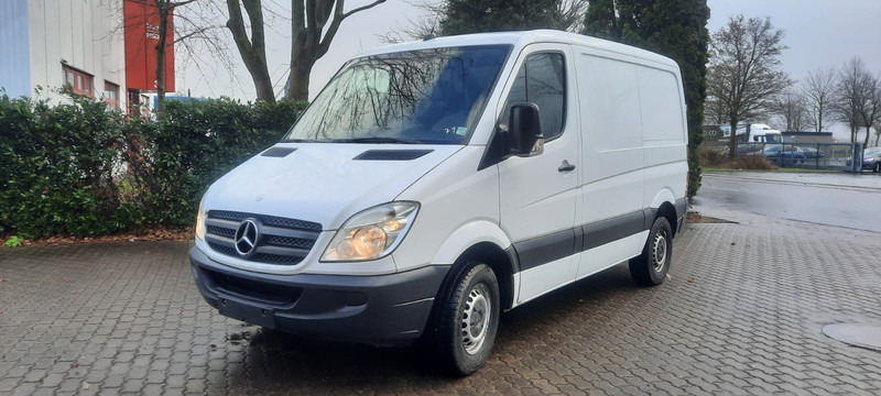 Mercedes-Benz Sprinter 316 Kastenwagen - Kleine bestelwagen: afbeelding 2 Mercedes-Benz Sprinter 316 Kastenwagen - Kleine bestelwagen: afbeelding 2