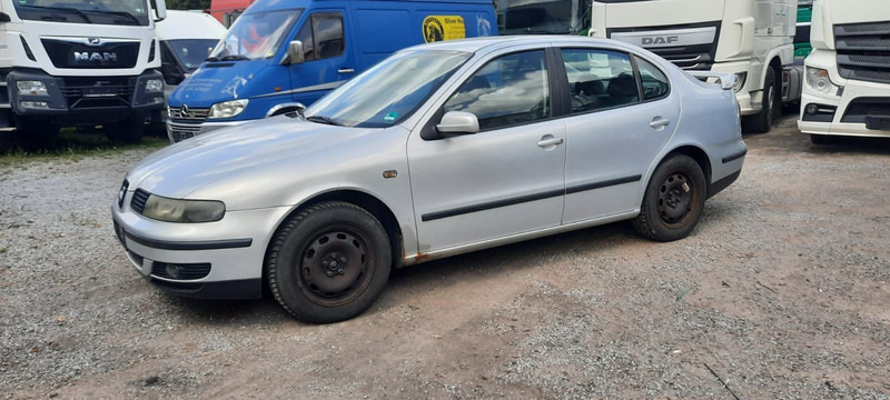 SEAT Toledo Signo 1,8 20V Autom - Sedan: afbeelding 4 SEAT Toledo Signo 1,8 20V Autom - Sedan: afbeelding 4