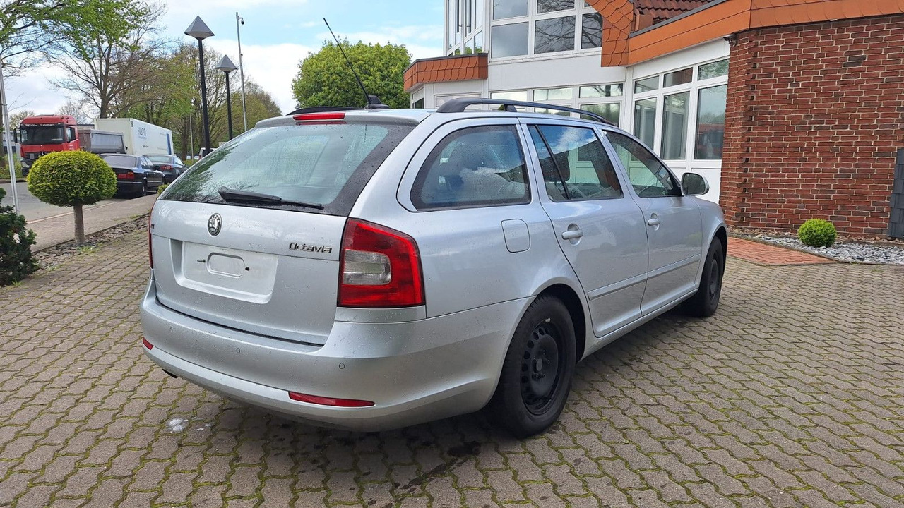 Skoda Octavia - Personenwagen: afbeelding 4 Skoda Octavia - Personenwagen: afbeelding 4