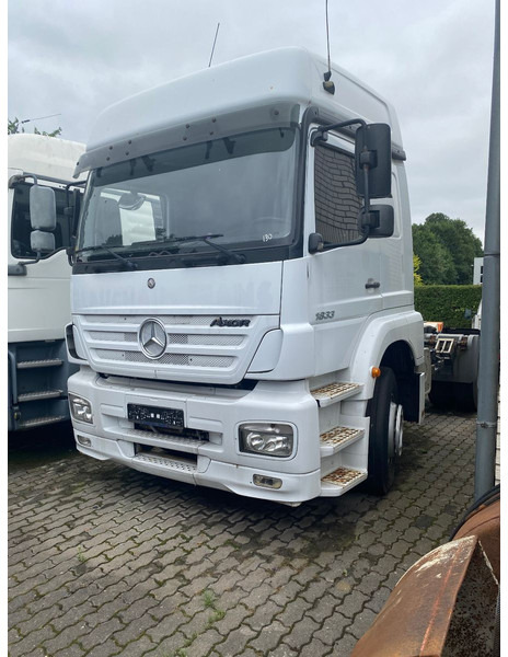 Mercedes-Benz 1833LS G.Haus/Hochdach - Trekker: afbeelding 1 Mercedes-Benz 1833LS G.Haus/Hochdach - Trekker: afbeelding 1