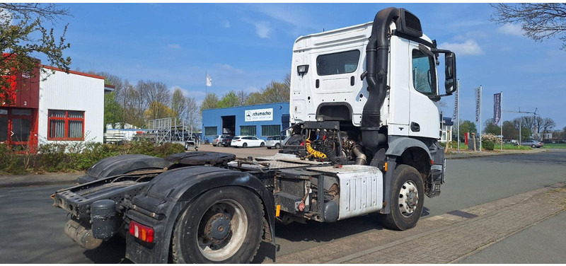 Mercedes-Benz 1840 HD 4x4 Arocs - Trekker: afbeelding 4 Mercedes-Benz 1840 HD 4x4 Arocs - Trekker: afbeelding 4