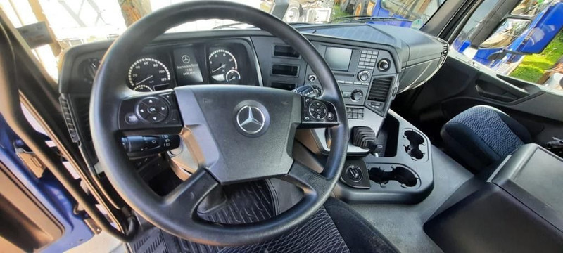 Mercedes-Benz 2043 Arocs 4x4 - Trekker: afbeelding 3 Mercedes-Benz 2043 Arocs 4x4 - Trekker: afbeelding 3