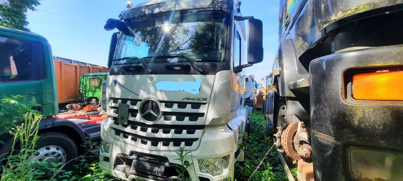 Mercedes-Benz Arocs SZM 1843 - Trekker: afbeelding 1 Mercedes-Benz Arocs SZM 1843 - Trekker: afbeelding 1