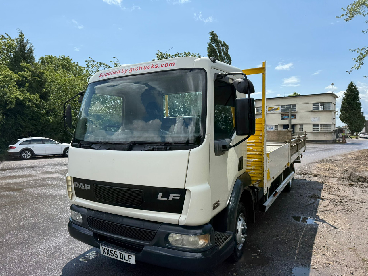 2005 DAF LF Flatbed Truck - Vrachtwagen met open laadbak: afbeelding 2 2005 DAF LF Flatbed Truck - Vrachtwagen met open laadbak: afbeelding 2