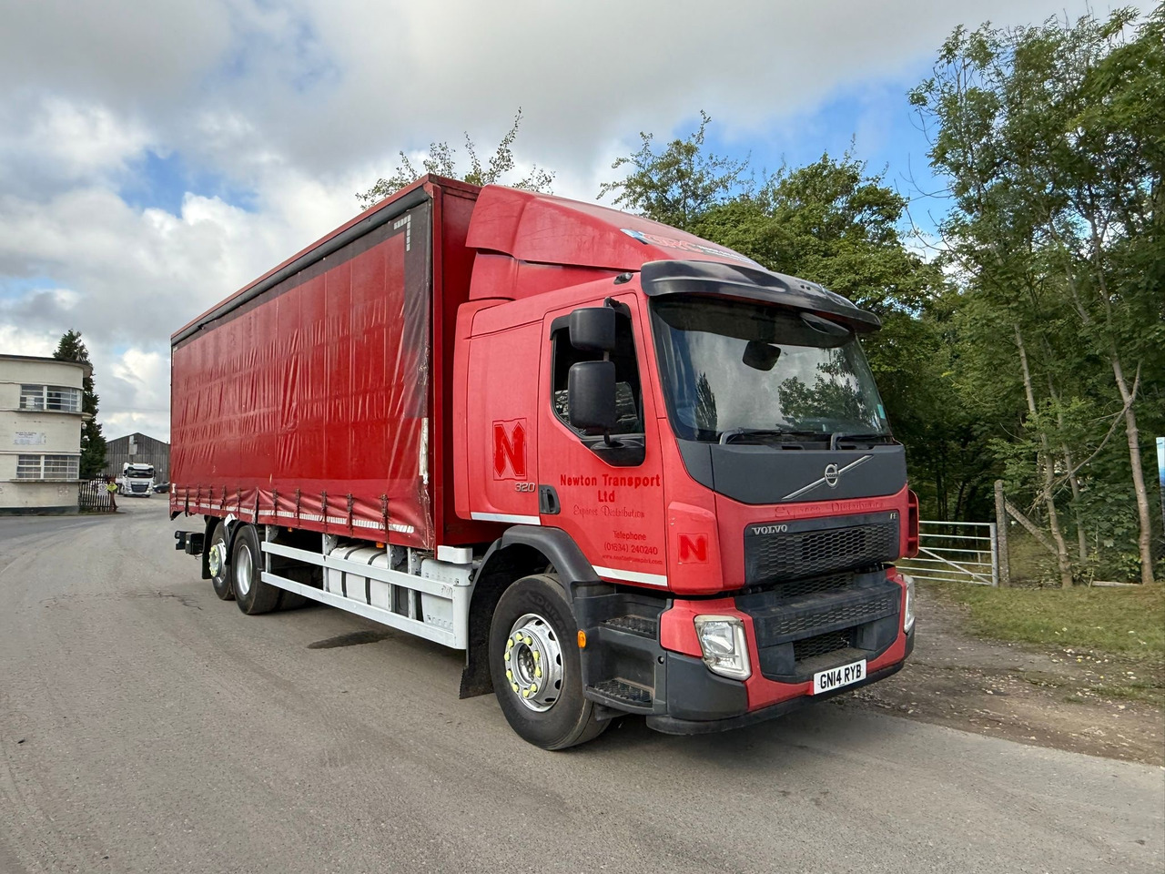 2014 Volvo FE 320 Curtainside Truck - Schuifzeilen vrachtwagen: afbeelding 1 2014 Volvo FE 320 Curtainside Truck - Schuifzeilen vrachtwagen: afbeelding 1