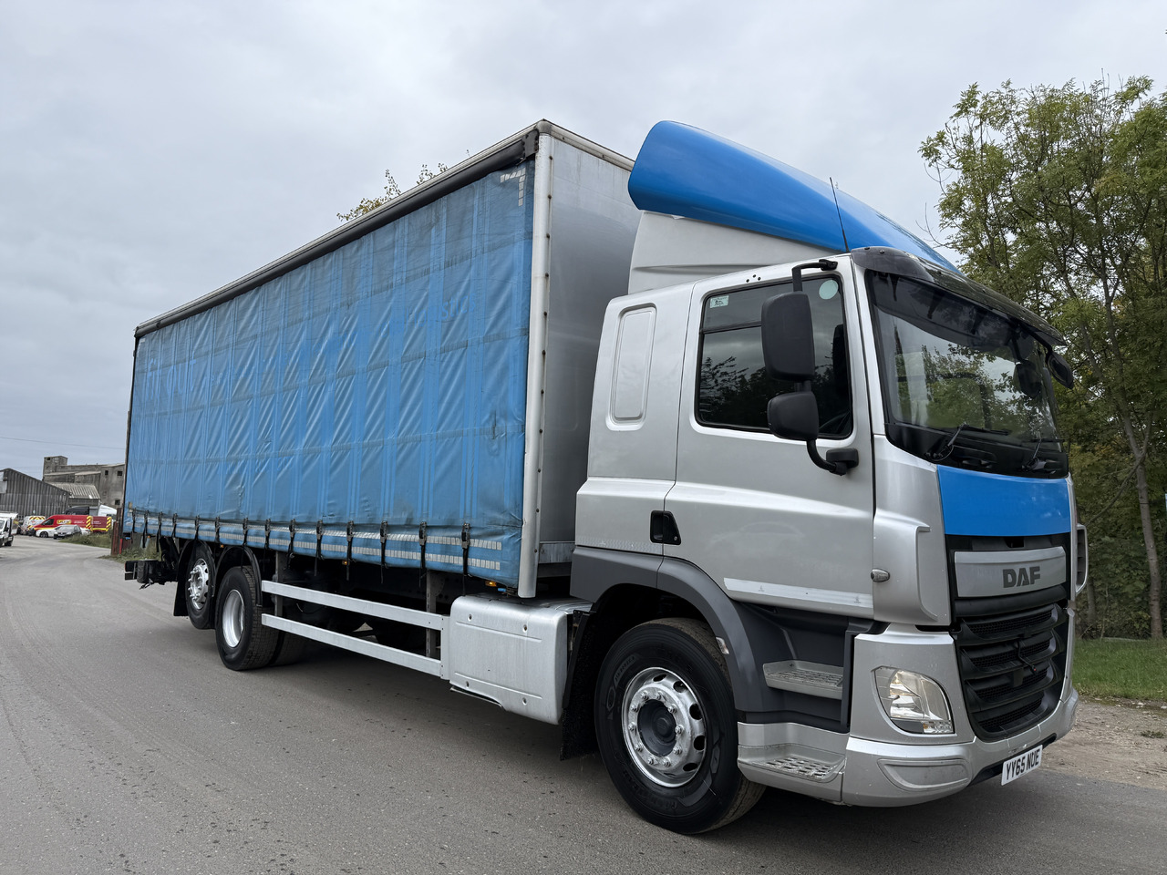 2015 DAF CF 330 Curtainside Truck - Schuifzeilen vrachtwagen: afbeelding 4 2015 DAF CF 330 Curtainside Truck - Schuifzeilen vrachtwagen: afbeelding 4
