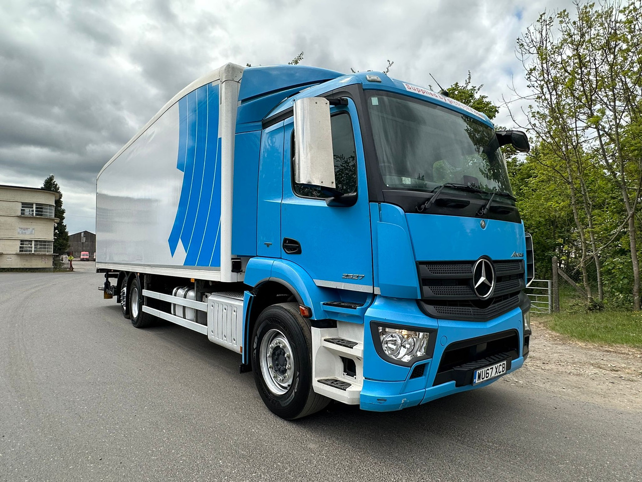2017 Mercedes Antos 2527 Refrigerated Truck - Koelwagen vrachtwagen: afbeelding 1 2017 Mercedes Antos 2527 Refrigerated Truck - Koelwagen vrachtwagen: afbeelding 1