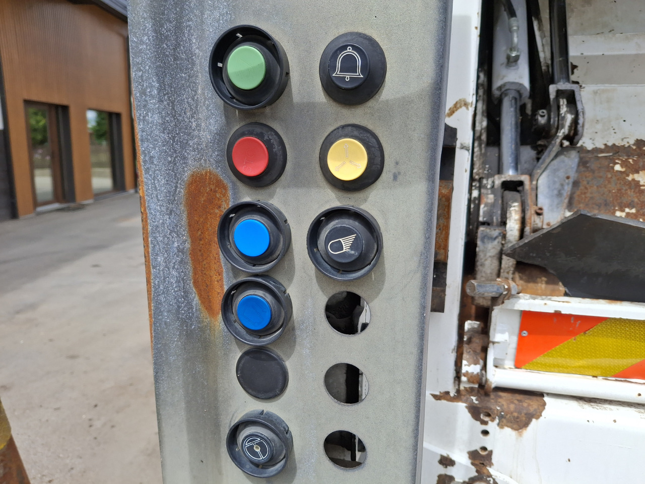 Leasing IVECO Euro 6 Śmieciarka Zweikammer-Müllwagen FAUN SL5 TR2L IVECO Euro 6 Śmieciarka Zweikammer-Müllwagen FAUN SL5 TR2L: afbeelding 19