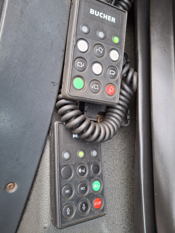 Leasing MAN 18.290 Zamiatarka Kehrmaschine BUCHER PM10 L/R Karcher MAN 18.290 Zamiatarka Kehrmaschine BUCHER PM10 L/R Karcher: afbeelding 34 Leasing MAN 18.290 Zamiatarka Kehrmaschine BUCHER PM10 L/R Karcher MAN 18.290 Zamiatarka Kehrmaschine BUCHER PM10 L/R Karcher: afbeelding 34