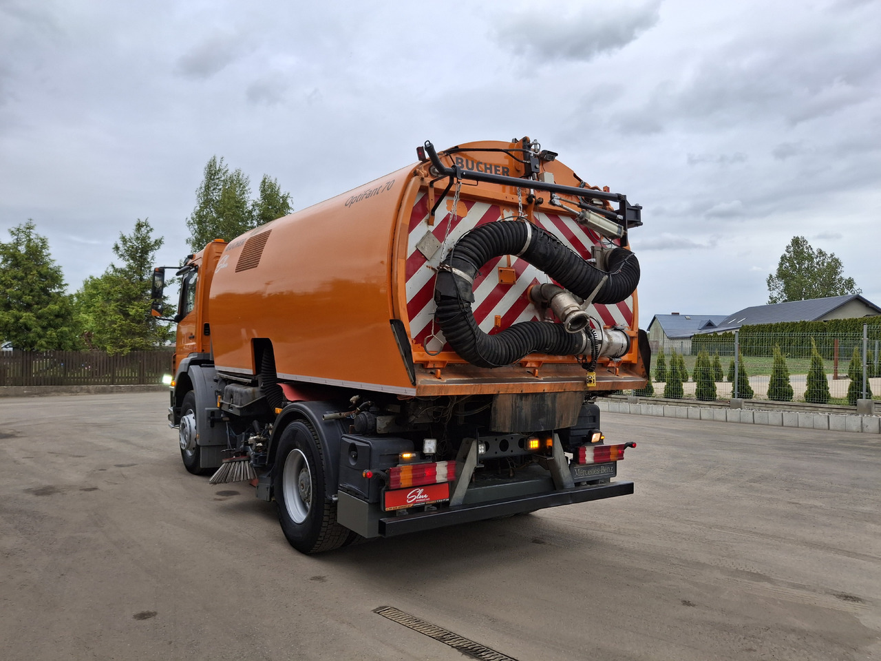 MERCEDES-BENZ Axor 1823 Zamiatarka Kehrmaschine BUCHER 2 Motoren Szczotki L/R Sweeper - Veegwagen: afbeelding 3 MERCEDES-BENZ Axor 1823 Zamiatarka Kehrmaschine BUCHER 2 Motoren Szczotki L/R Sweeper - Veegwagen: afbeelding 3