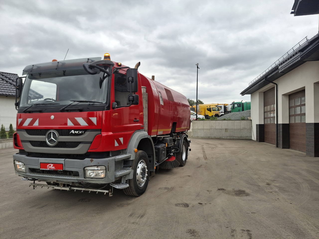 MERCEDES-BENZ Axor 1829 Zamiatarka Kehrmaschine BUCHER 2 Motoren Karcher PM10 Odchwaszczarka Sweeper - Veegwagen: afbeelding 2 MERCEDES-BENZ Axor 1829 Zamiatarka Kehrmaschine BUCHER 2 Motoren Karcher PM10 Odchwaszczarka Sweeper - Veegwagen: afbeelding 2