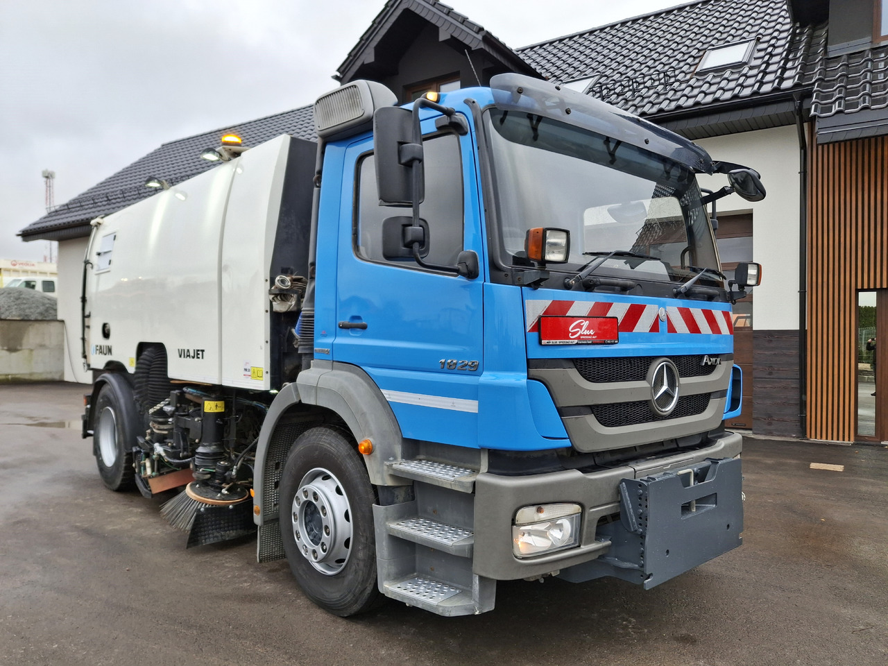 Mercedes-Benz Axor 1829 Zamiatarka Kehrmaschine FAUN Euro5 PM10 76 Tyś KM 2010 - Veegwagen: afbeelding 1 Mercedes-Benz Axor 1829 Zamiatarka Kehrmaschine FAUN Euro5 PM10 76 Tyś KM 2010 - Veegwagen: afbeelding 1