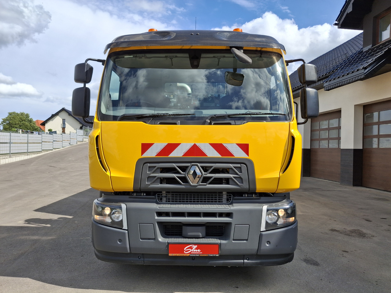 RENAULT C280 Kehrmaschine Zamiatarka SEMAT Zoeller FAUN Karcher L/R 2 Motoren 2018r 740 Mth Euro 6 - Veegwagen: afbeelding 2 RENAULT C280 Kehrmaschine Zamiatarka SEMAT Zoeller FAUN Karcher L/R 2 Motoren 2018r 740 Mth Euro 6 - Veegwagen: afbeelding 2