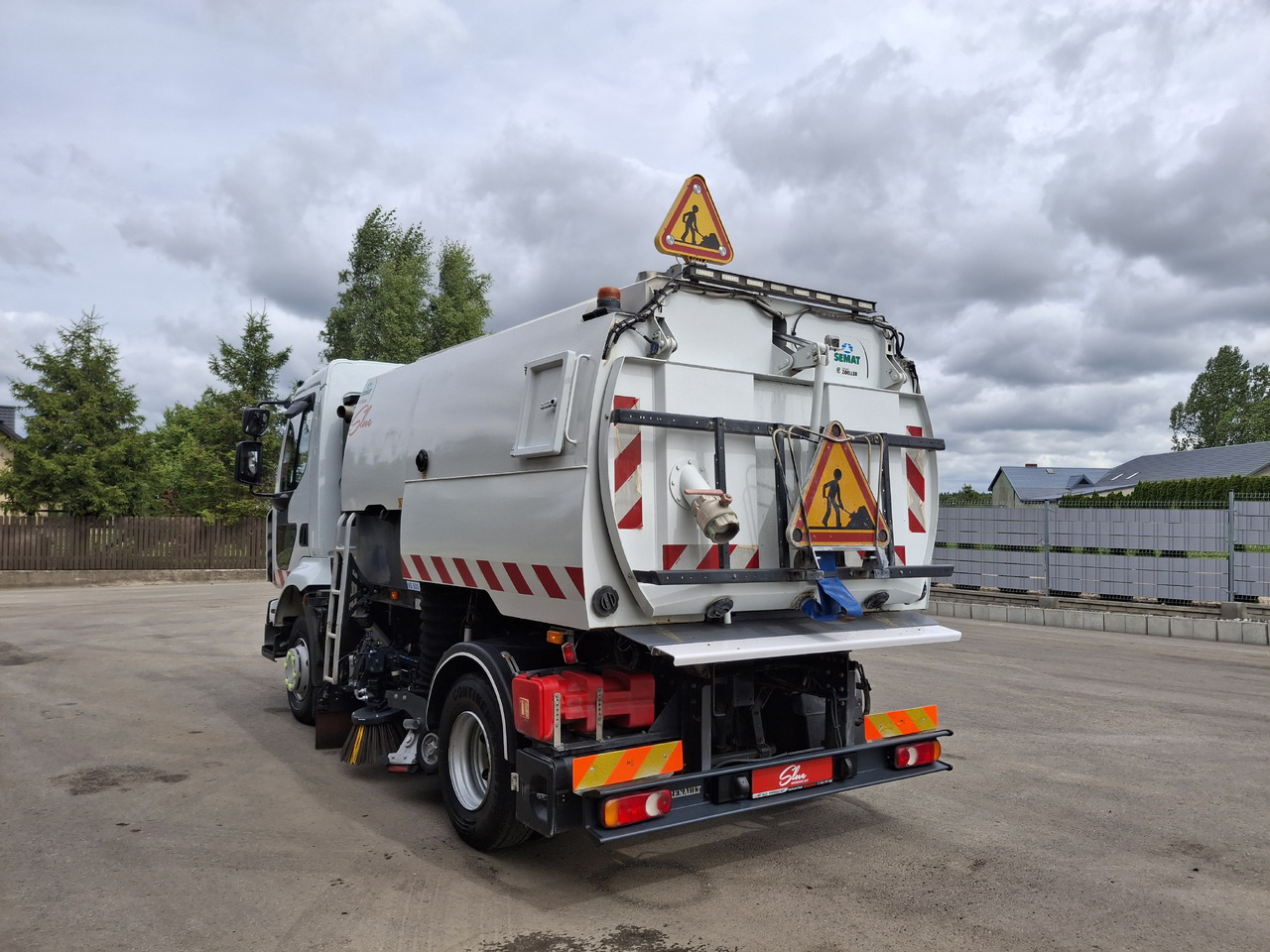 RENAULT Midlum 220 Zamiatarka Johnston VS500 Szczotki L/R Obie Strony Napęd Hydrostatyczny 2012r - Veegwagen: afbeelding 4 RENAULT Midlum 220 Zamiatarka Johnston VS500 Szczotki L/R Obie Strony Napęd Hydrostatyczny 2012r - Veegwagen: afbeelding 4