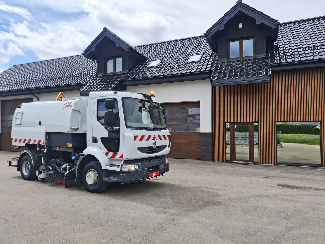 RENAULT Midlum 220 Zamiatarka Kehrmaschine Johnston L/R 2 Motoren 2 Silniki - Veegwagen: afbeelding 1 RENAULT Midlum 220 Zamiatarka Kehrmaschine Johnston L/R 2 Motoren 2 Silniki - Veegwagen: afbeelding 1