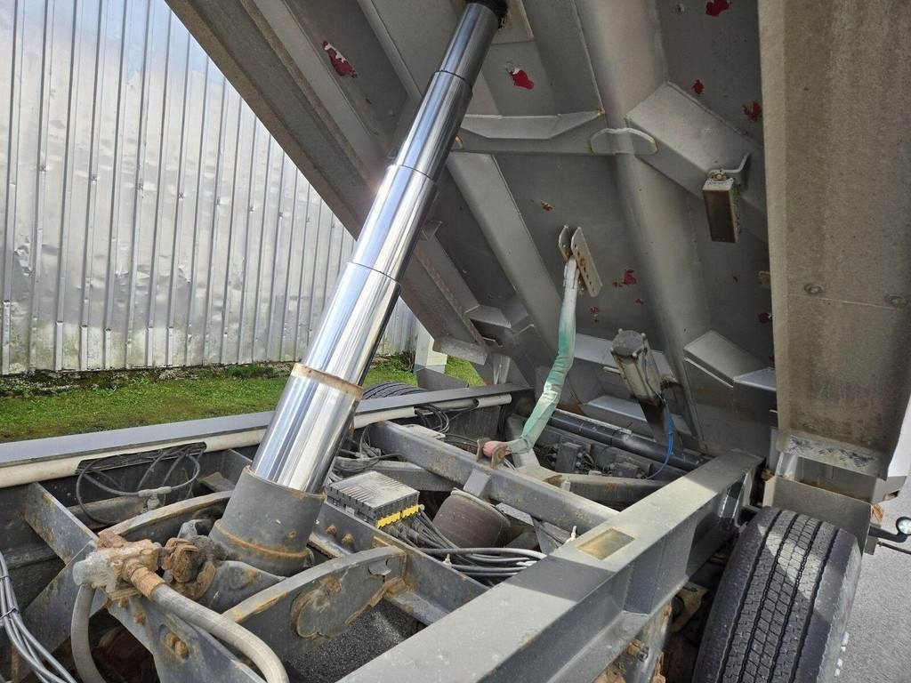 Maur TIPPER TRAILER 3 AXEL  - Kipper aanhangwagen: afbeelding 3 Maur TIPPER TRAILER 3 AXEL  - Kipper aanhangwagen: afbeelding 3