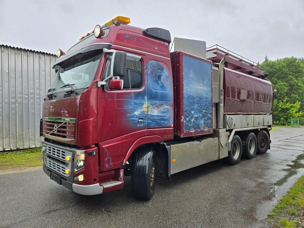 Volvo FH16 610 8X4 FICO ADR 9.9m³ + 11.8m³ - Vacuümwagen: afbeelding 1 Volvo FH16 610 8X4 FICO ADR 9.9m³ + 11.8m³ - Vacuümwagen: afbeelding 1