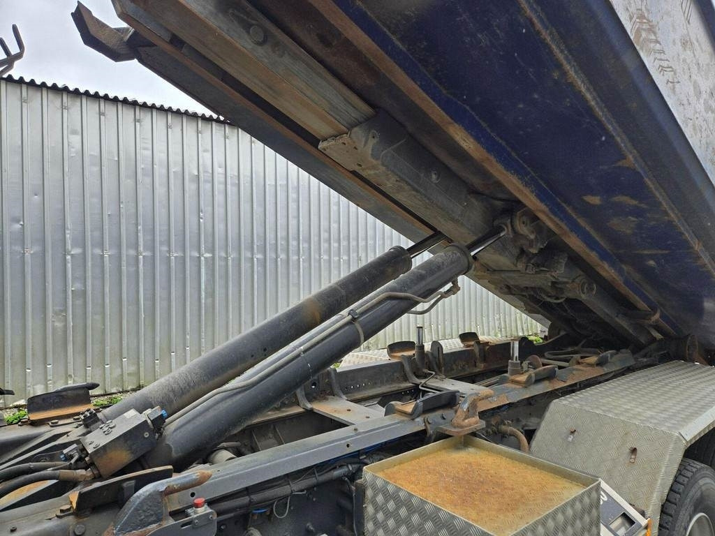 Volvo FMX460 4X4-2 MULTILIFT - Haakarmsysteem vrachtwagen: afbeelding 2 Volvo FMX460 4X4-2 MULTILIFT - Haakarmsysteem vrachtwagen: afbeelding 2