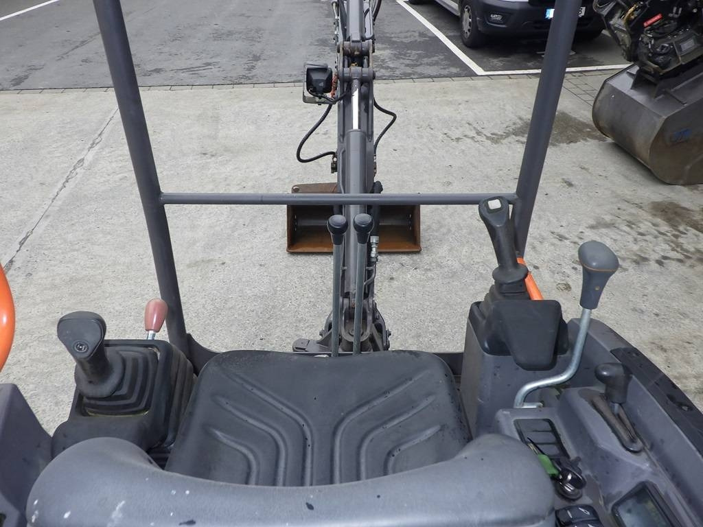 Minigraafmachine Volvo EC 15 C: afbeelding 8