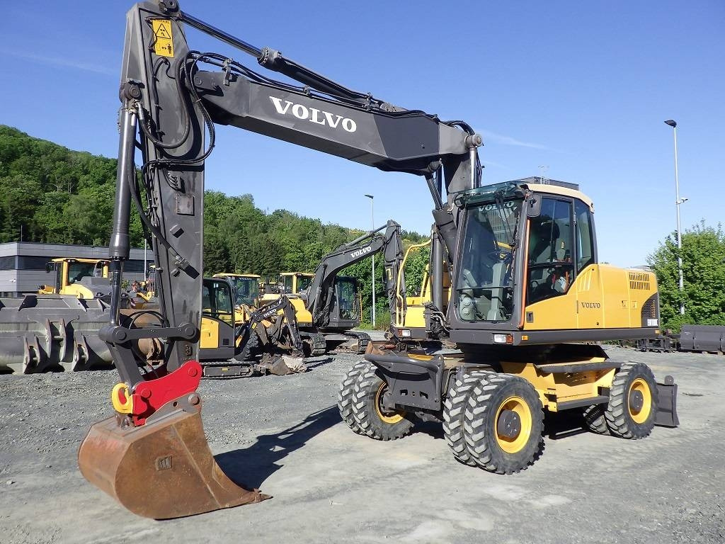Volvo EW 180 C - Mobiele graafmachine: afbeelding 1 Volvo EW 180 C - Mobiele graafmachine: afbeelding 1