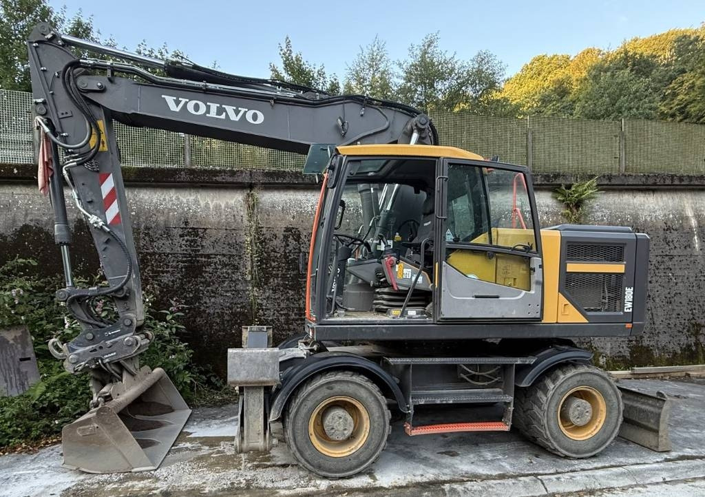 Mobiele graafmachine Volvo EW 180 E: afbeelding 1