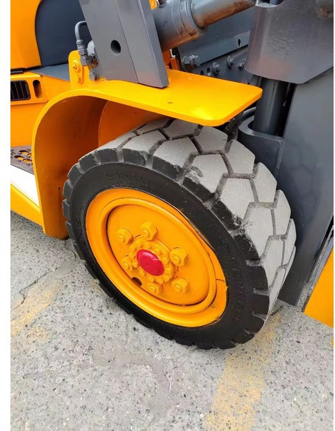 2021 TCM HL35 - Heftruck: afbeelding 3 2021 TCM HL35 - Heftruck: afbeelding 3