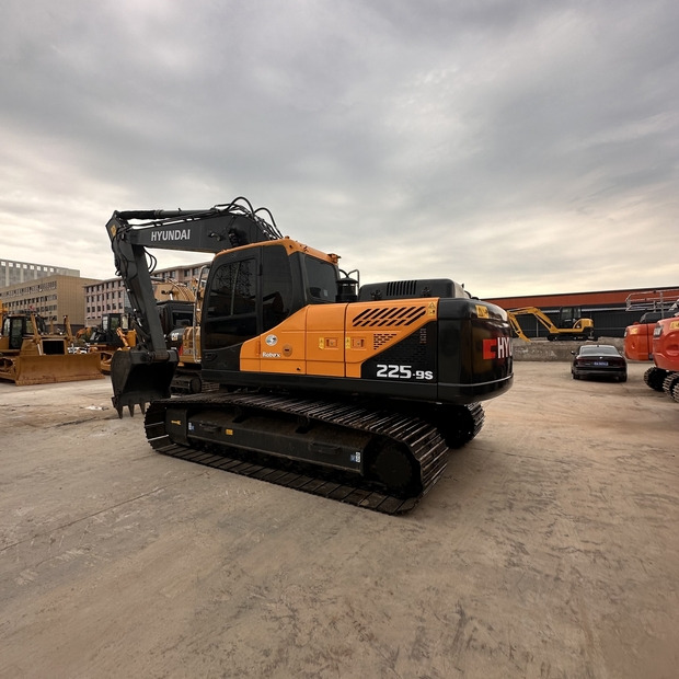 2023 Hyundai 225 - Rupsgraafmachine: afbeelding 2 2023 Hyundai 225 - Rupsgraafmachine: afbeelding 2