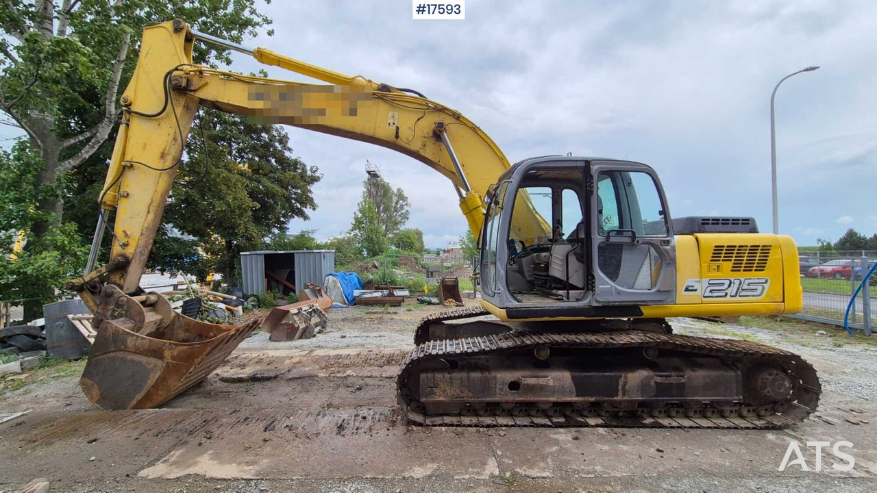 2005 New Holland E215 - Rupsgraafmachine: afbeelding 1 2005 New Holland E215 - Rupsgraafmachine: afbeelding 1